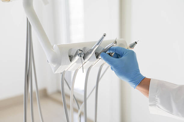 24/7 Emergency Root Canal Treatment experts in North Lima, OH